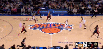 64-62！波杰姆和庫里接連命中三分 勇士反超尼克斯