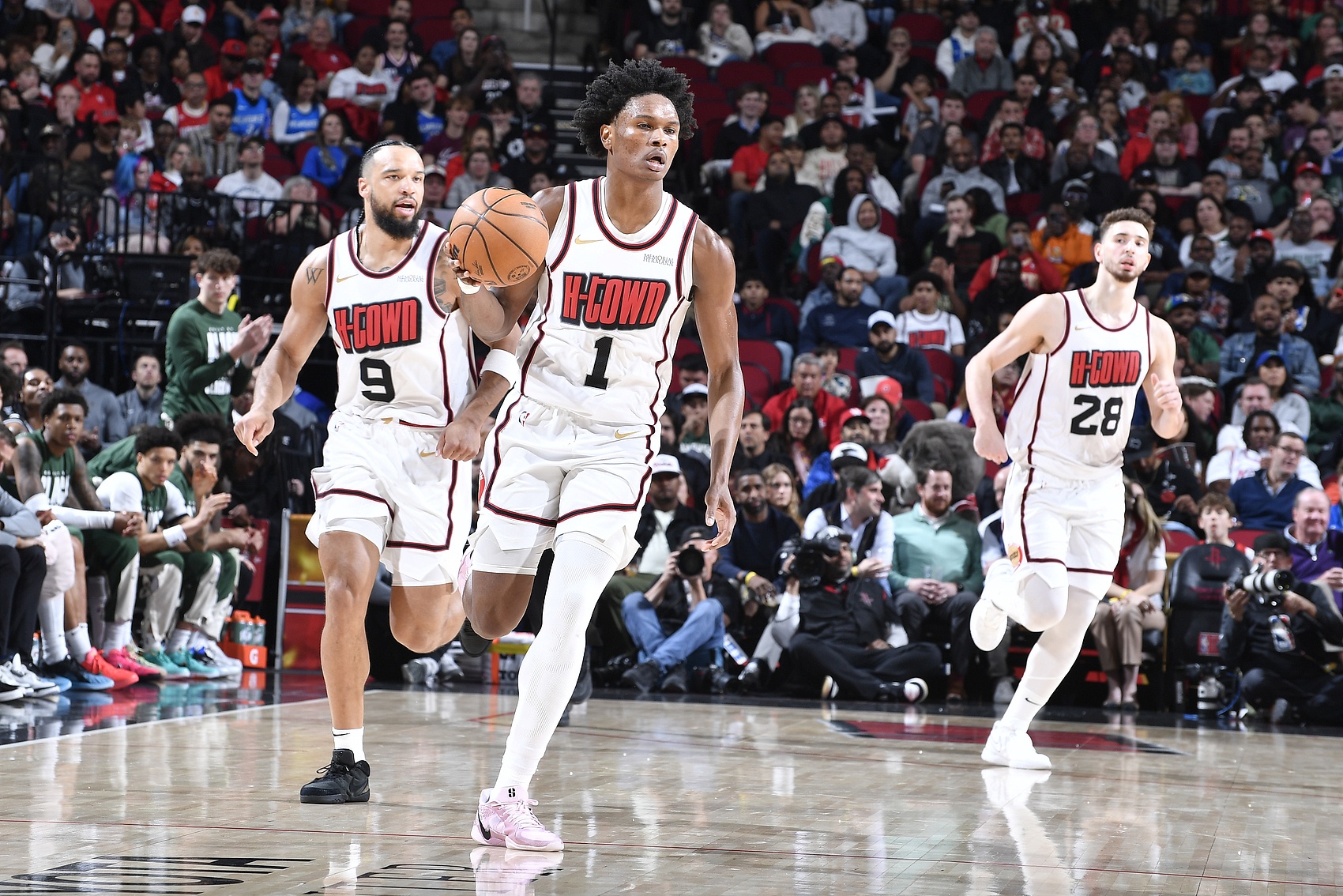 ?上上下下！火箭輕取馬刺 勝率再次反超湖人 回到西部第四！