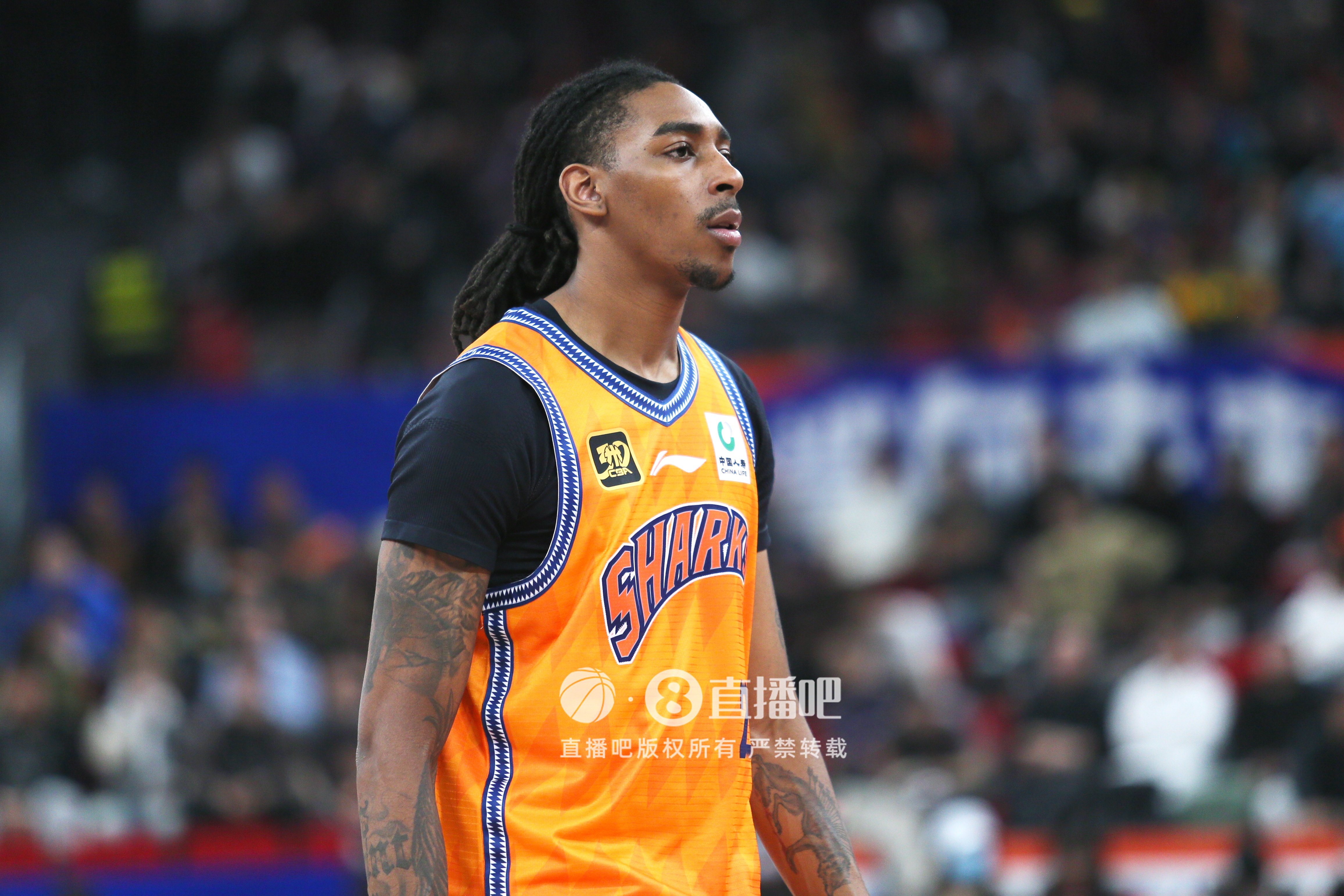 上海記者：球隊(duì)最新?lián)Q外援計(jì)劃是3選1 打遼寧將是多威的關(guān)鍵一戰(zhàn)